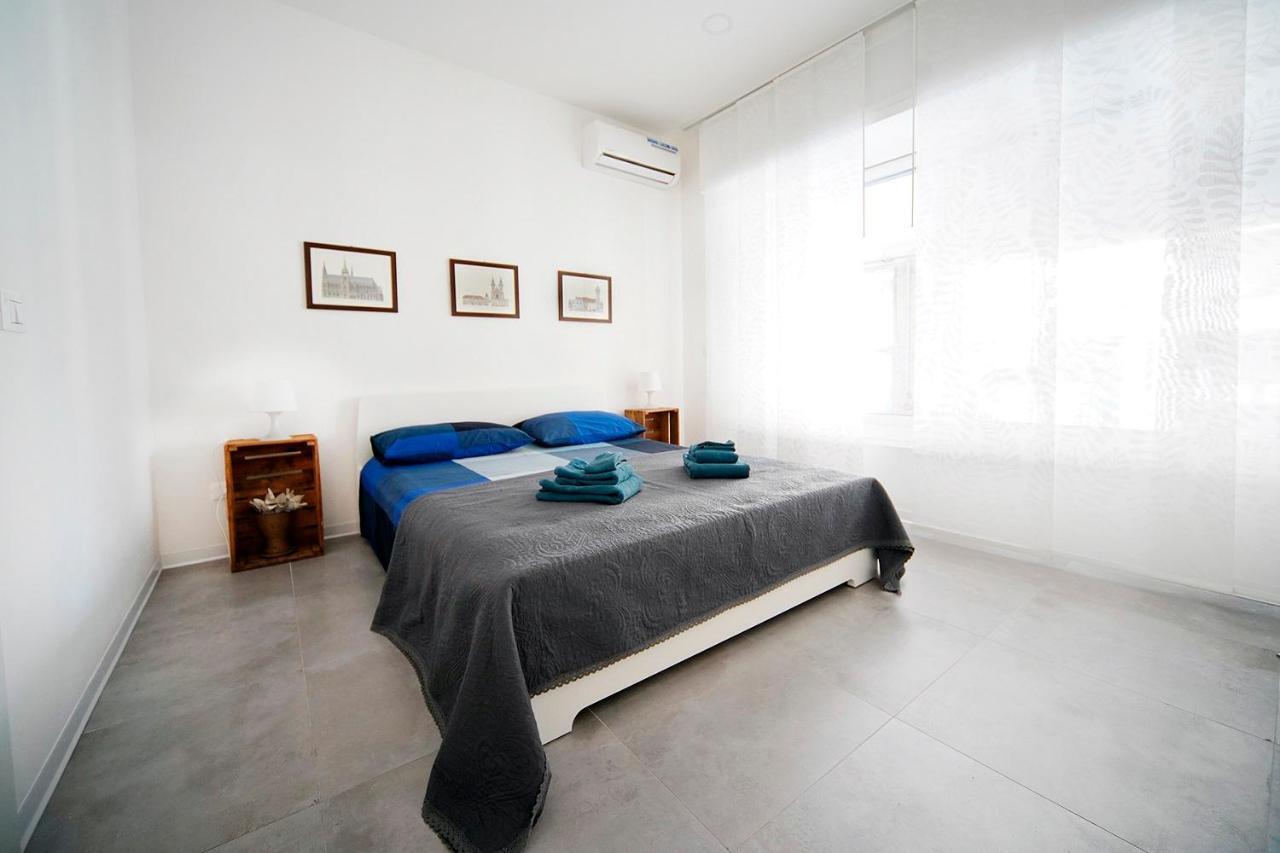Casa4Casa Appartement Palermo Buitenkant foto